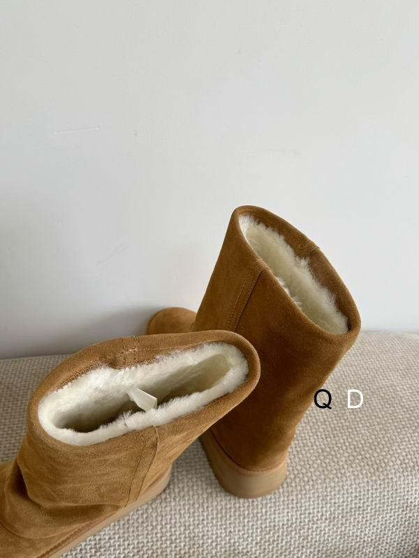 UGG