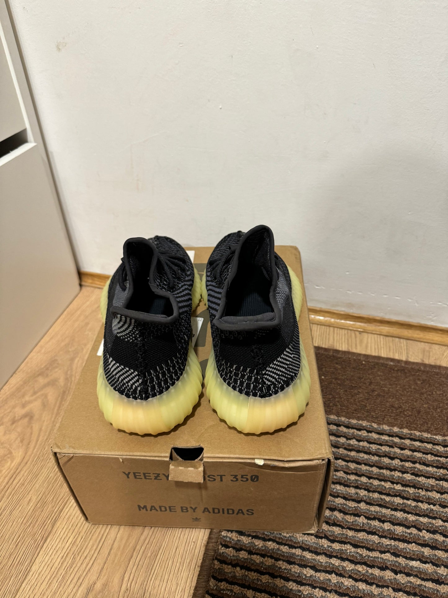 Yeezy 350 Asriel Broj 42,44 2/3(Odmah Dostupno)