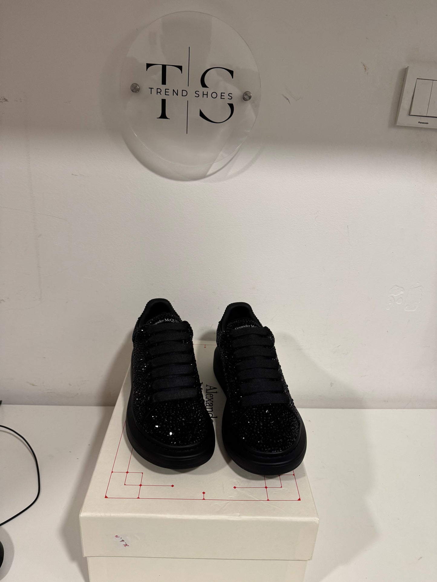 (Odmah Dostupno)Alexander McQueen Broj 38,39,43
