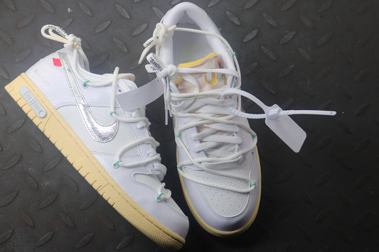Off white dunk low lot 1