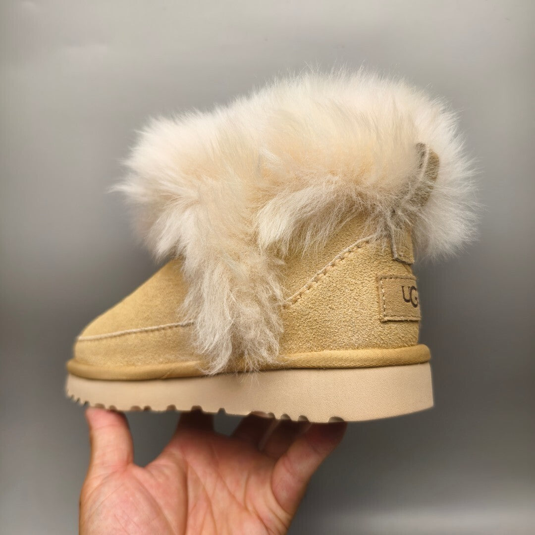UGG