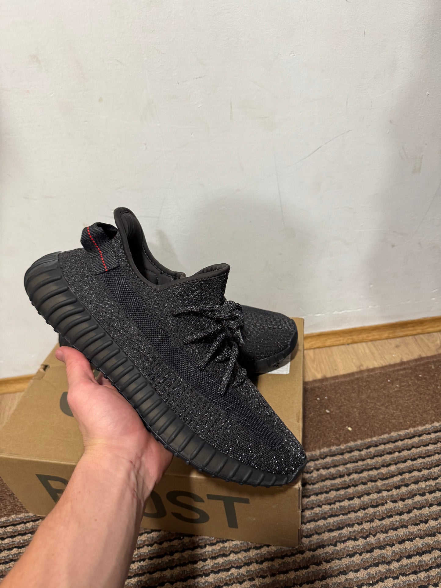 Yeezy 350 Black Static Broj 39,47(Odmah Dostupno)