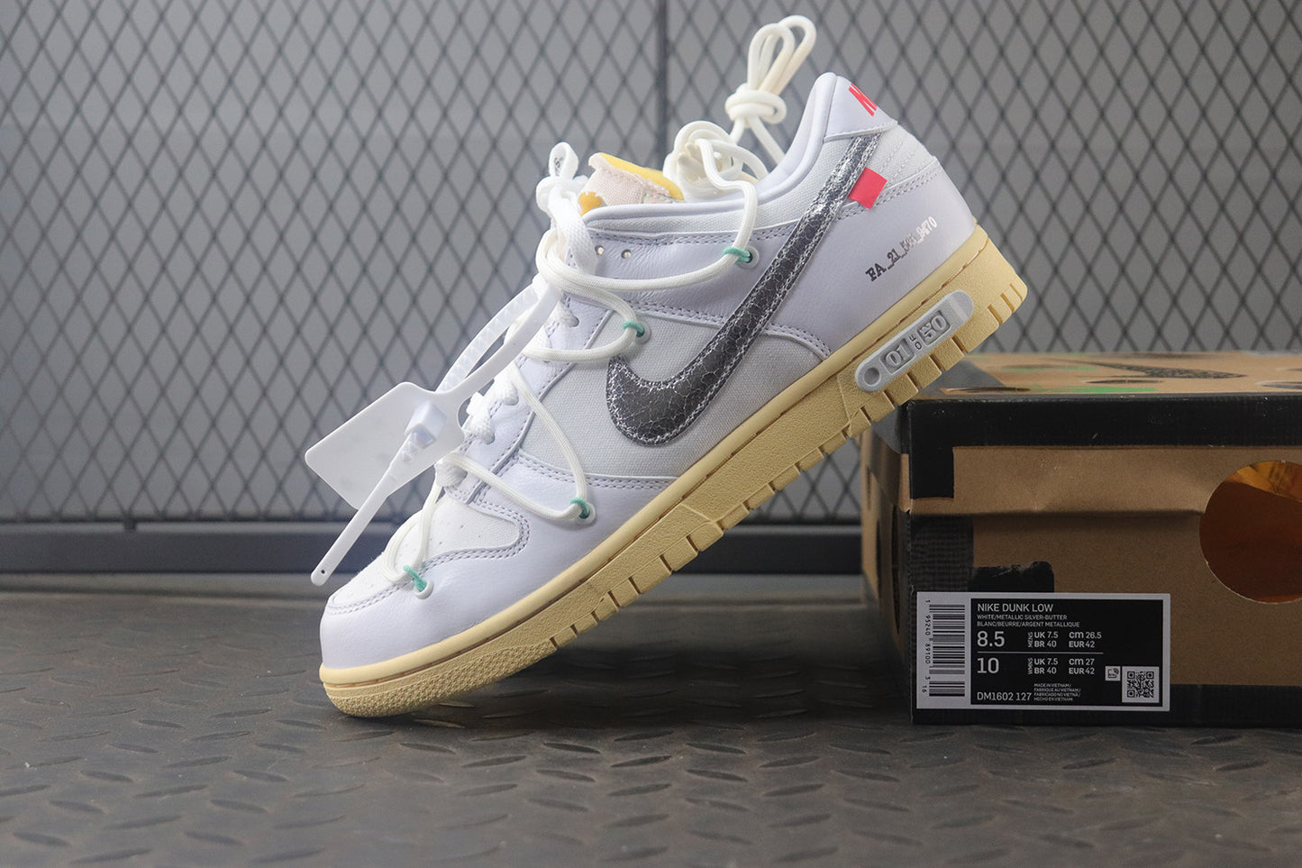 Off white dunk low lot 1