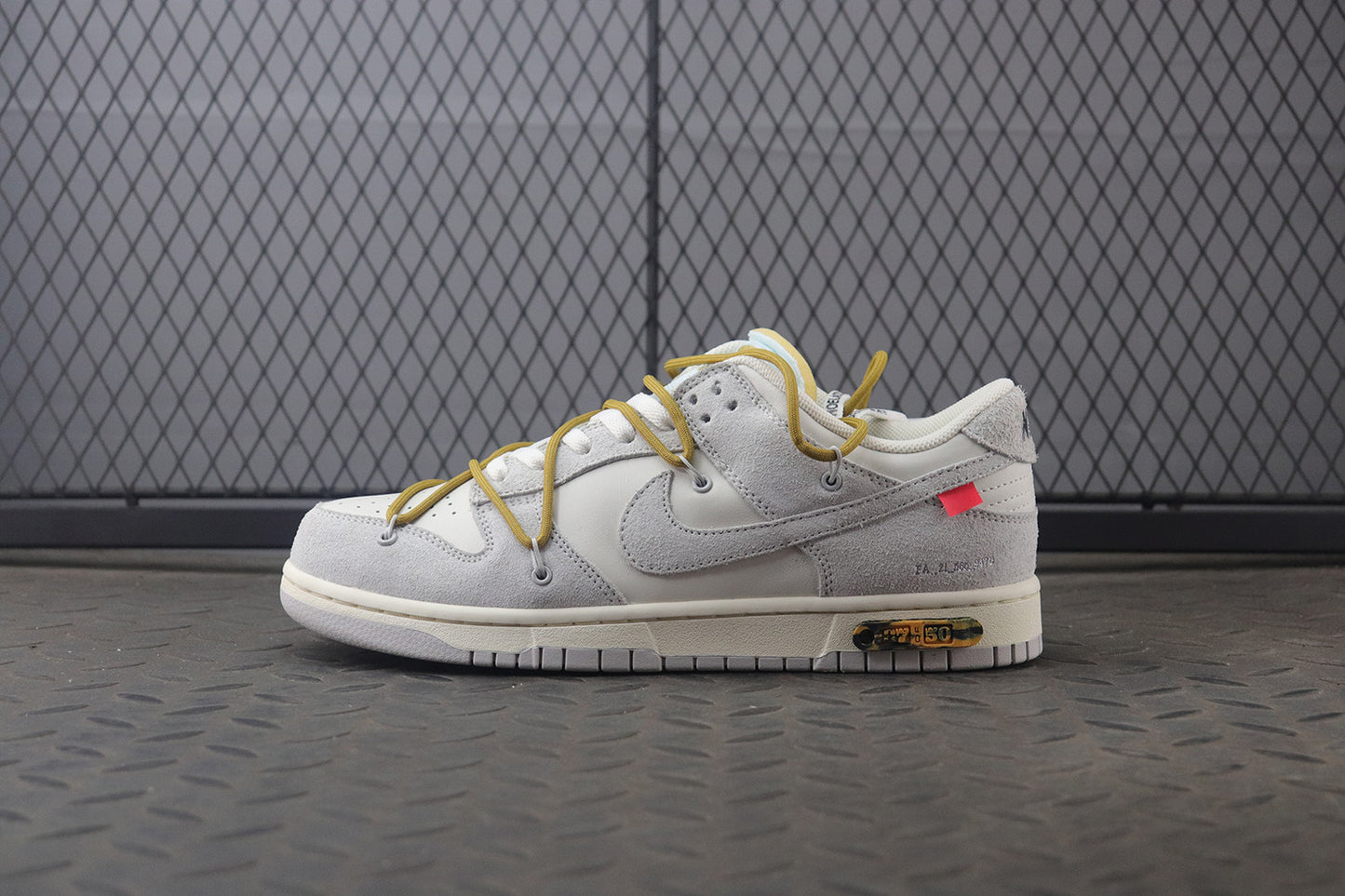 Off white dunk low lot 13
