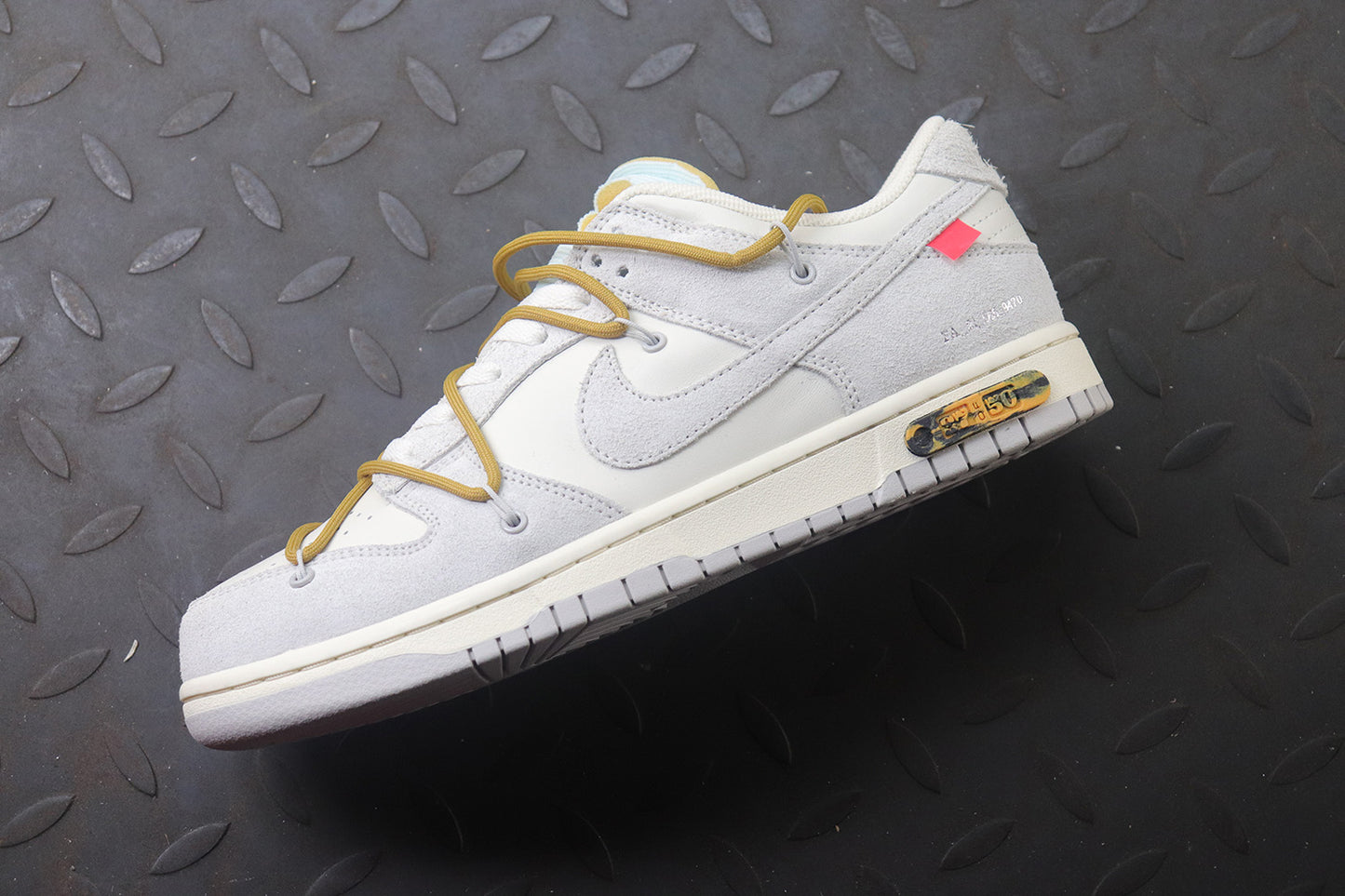 Off white dunk low lot 13
