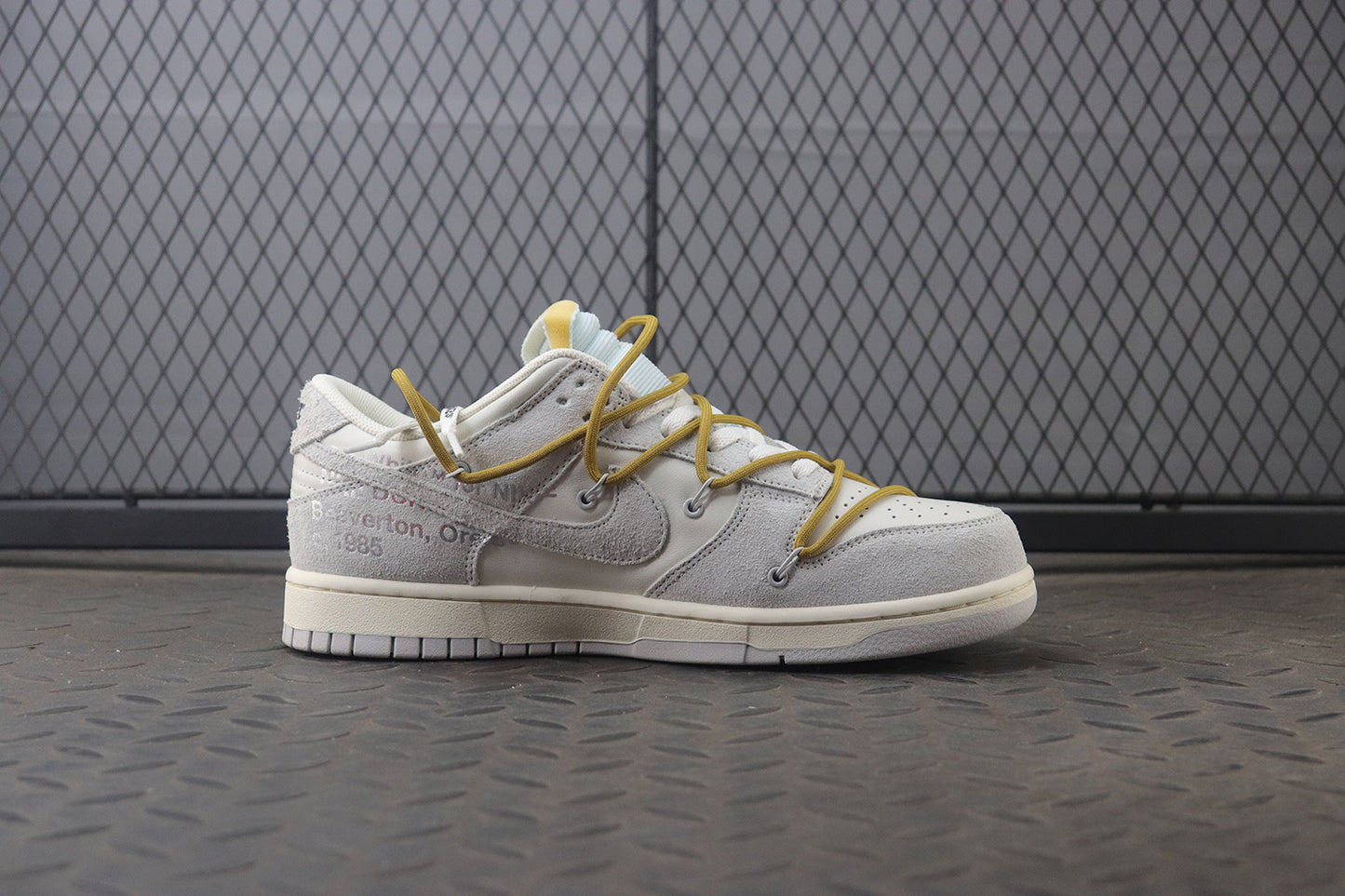 Off white dunk low lot 13