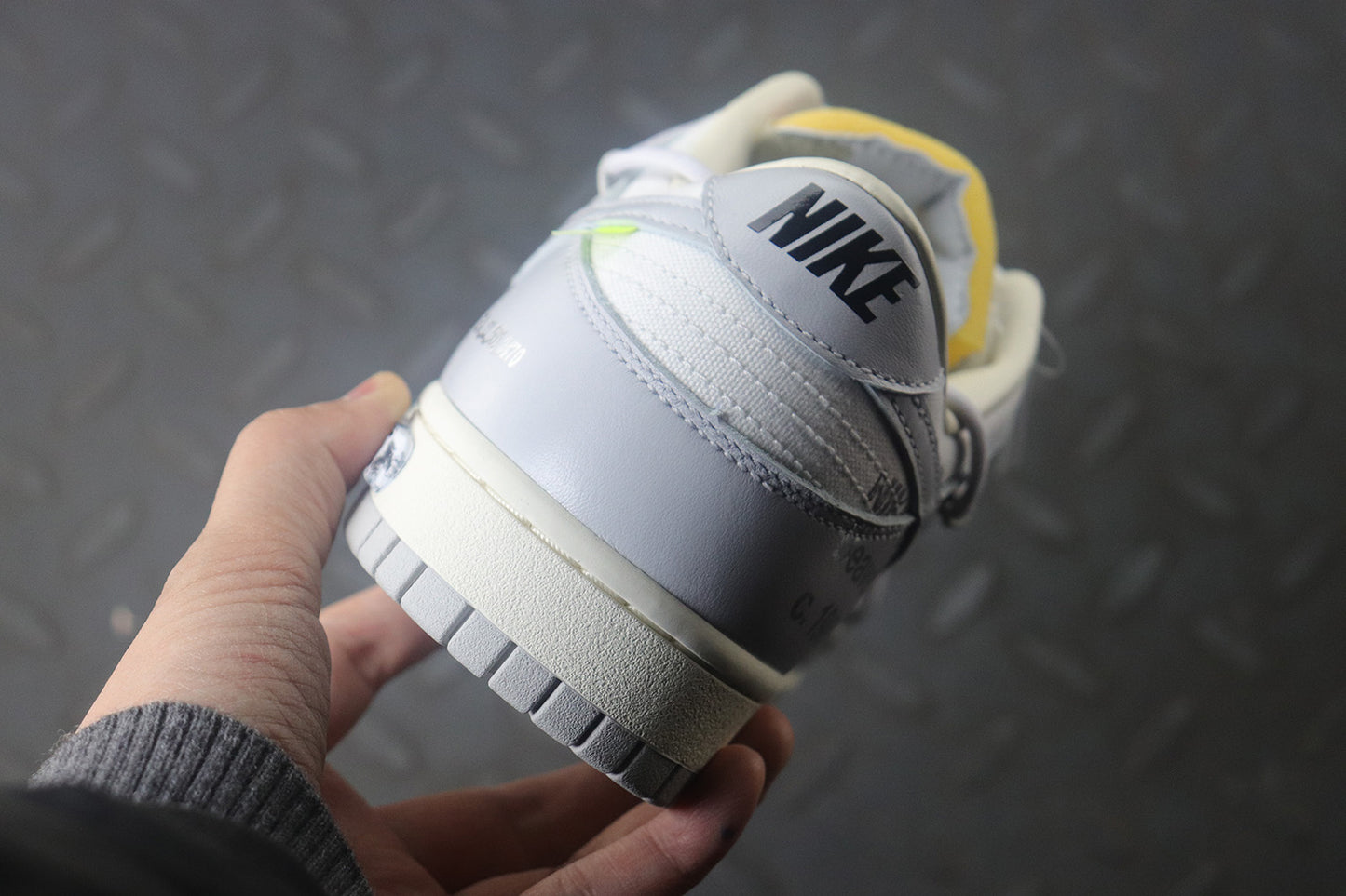 Off white dunk low lot 49