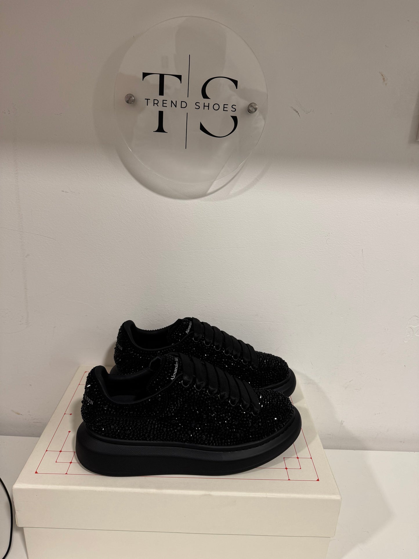 (Odmah Dostupno)Alexander McQueen Broj 38,39,43