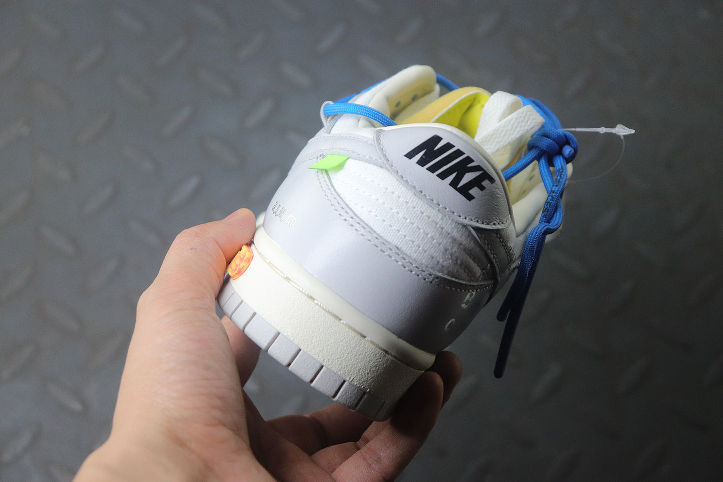 Off white dunk low lot 10