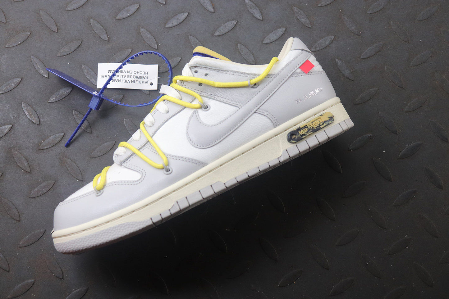 Off white dunk low lot 27