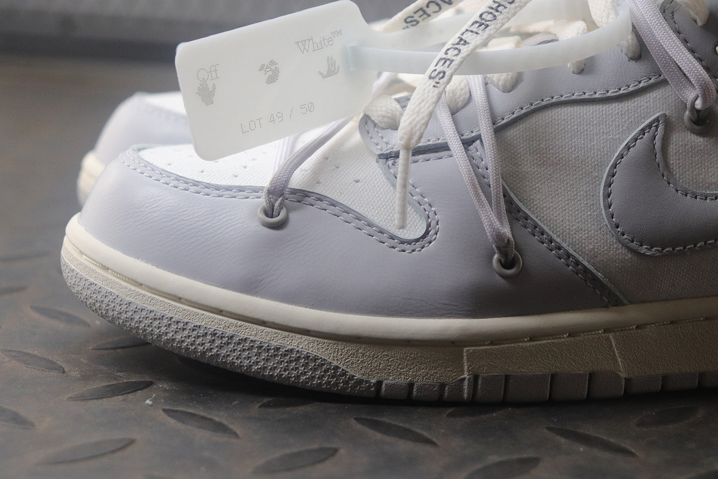 Off white dunk low lot 49