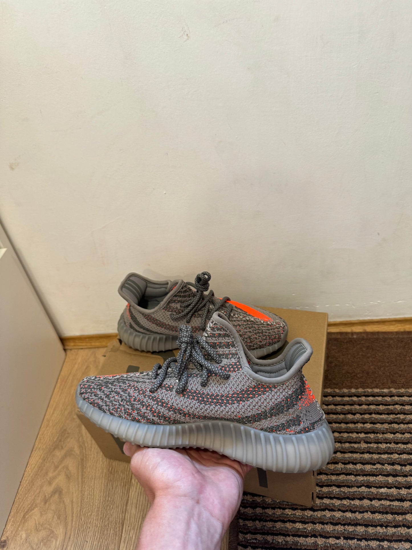 Yeezy 350 Beluga Broj 46(Odmah Dostupno)