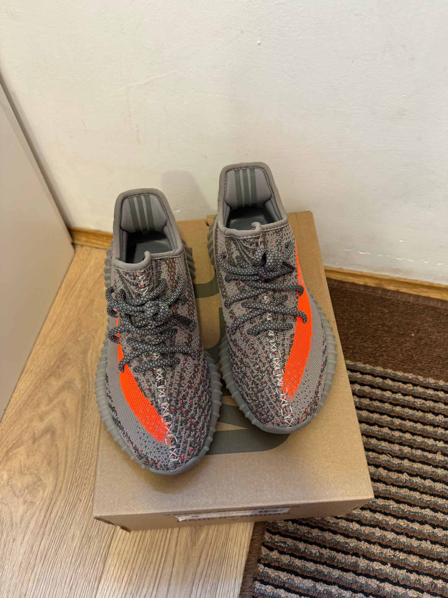 Yeezy 350 Beluga Broj 46(Odmah Dostupno)