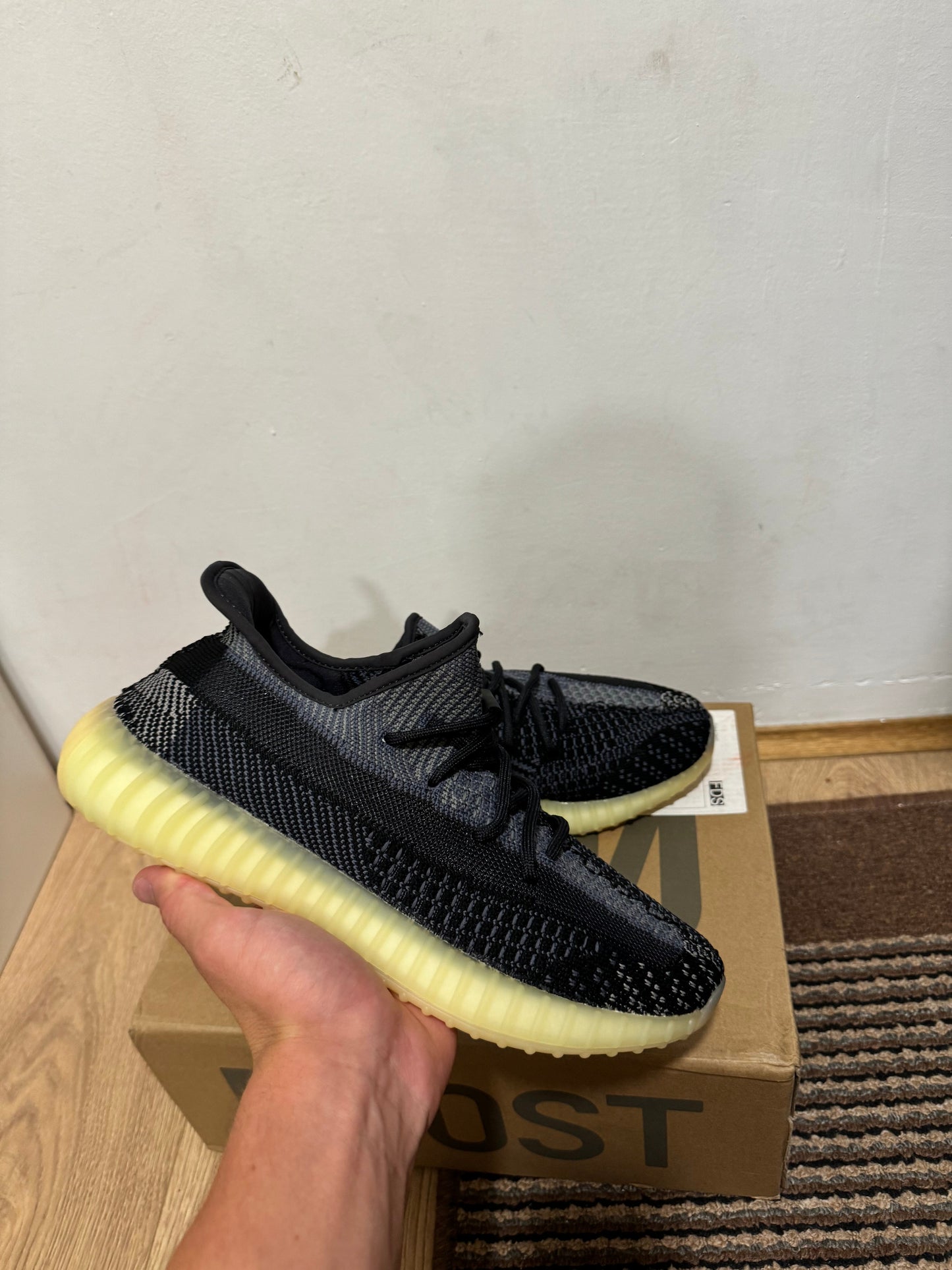 Yeezy 350 Asriel Broj 42,44 2/3(Odmah Dostupno)