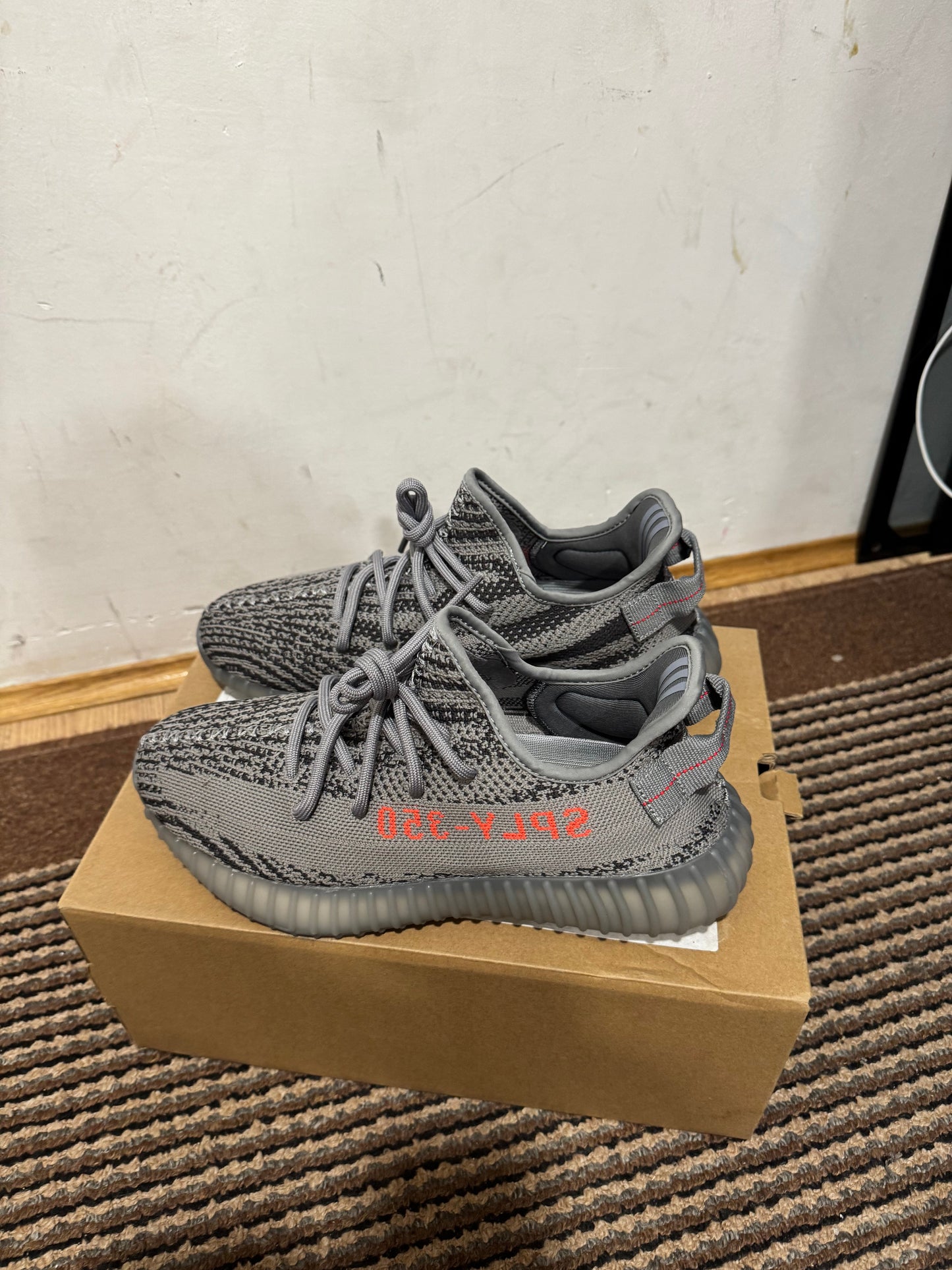 Yeezy 350 Beluga 2.0 Broj 39(Odmah Dostupno)