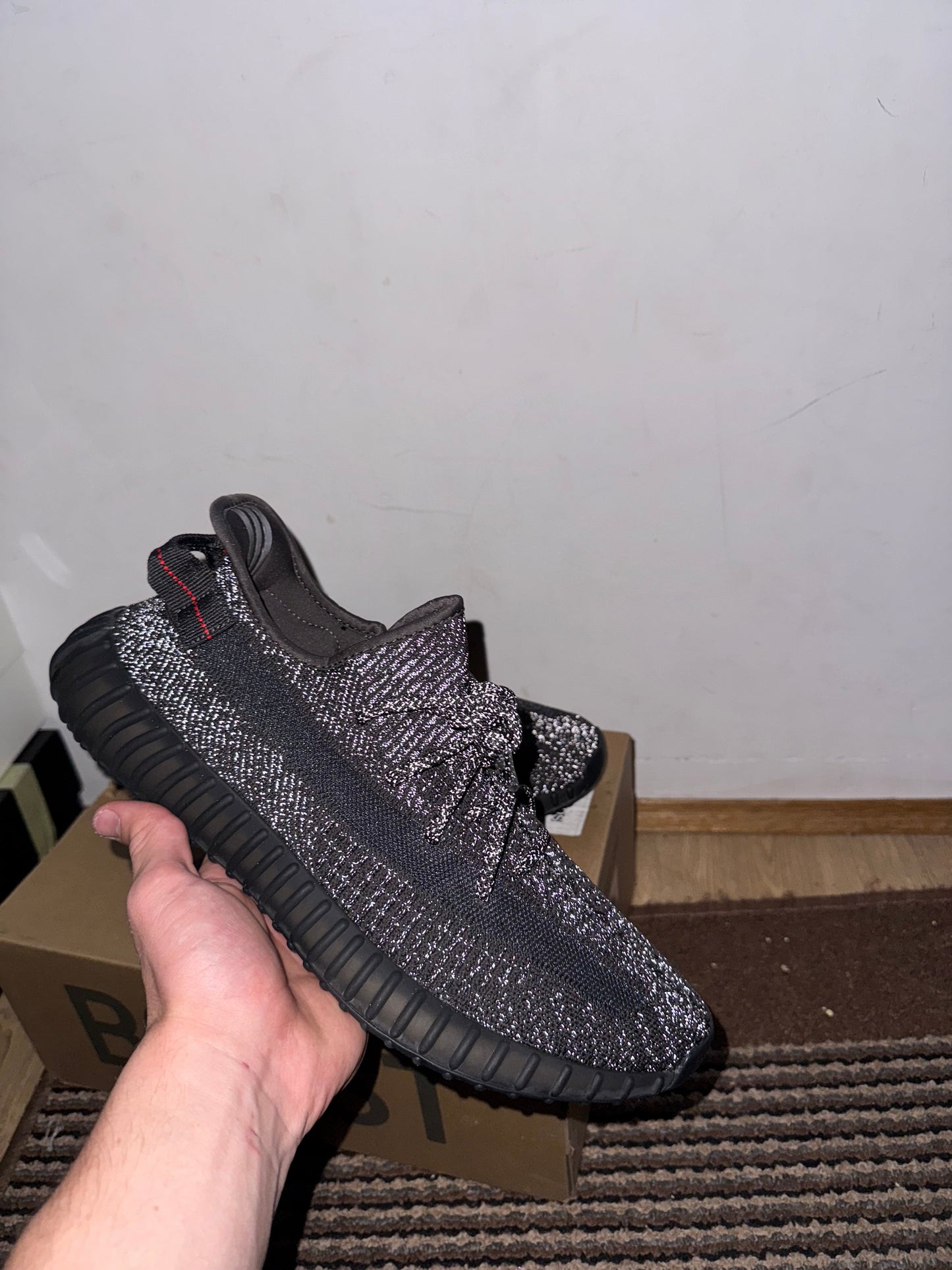 Yeezy 350 Black Static Broj 39,47(Odmah Dostupno)