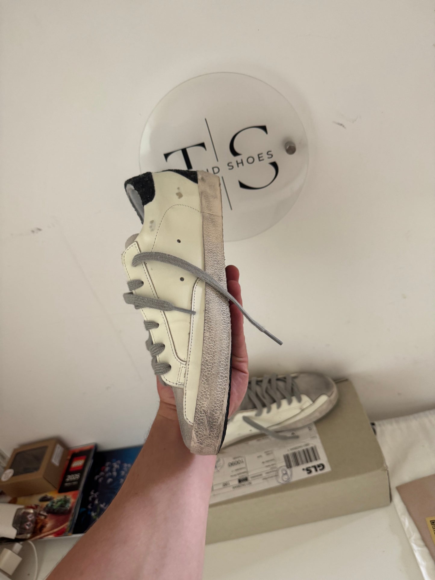 (Odmah Dostupno)Golden Goose Broj 38