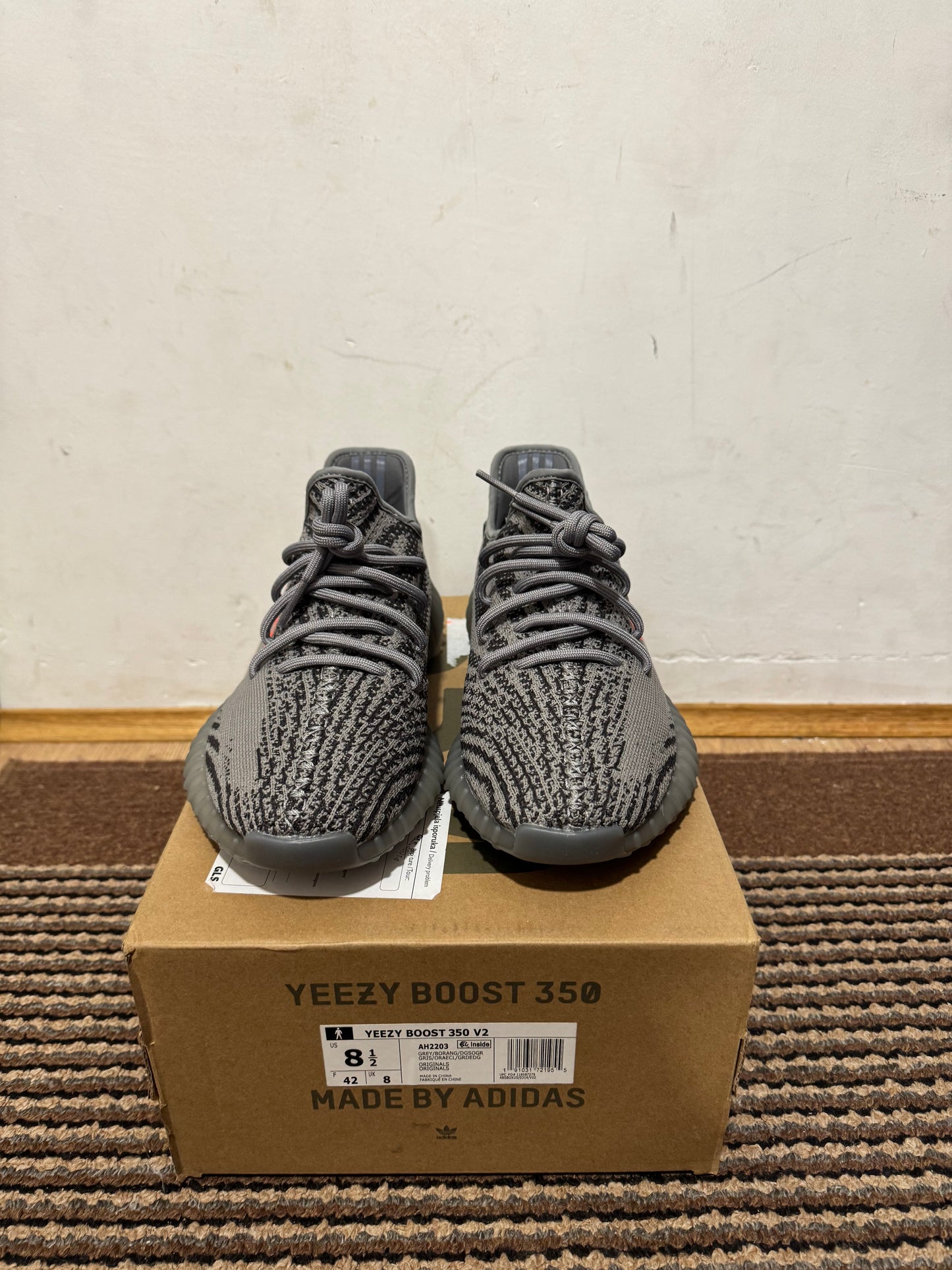 Yeezy 350 Beluga 2.0 Broj 39(Odmah Dostupno)