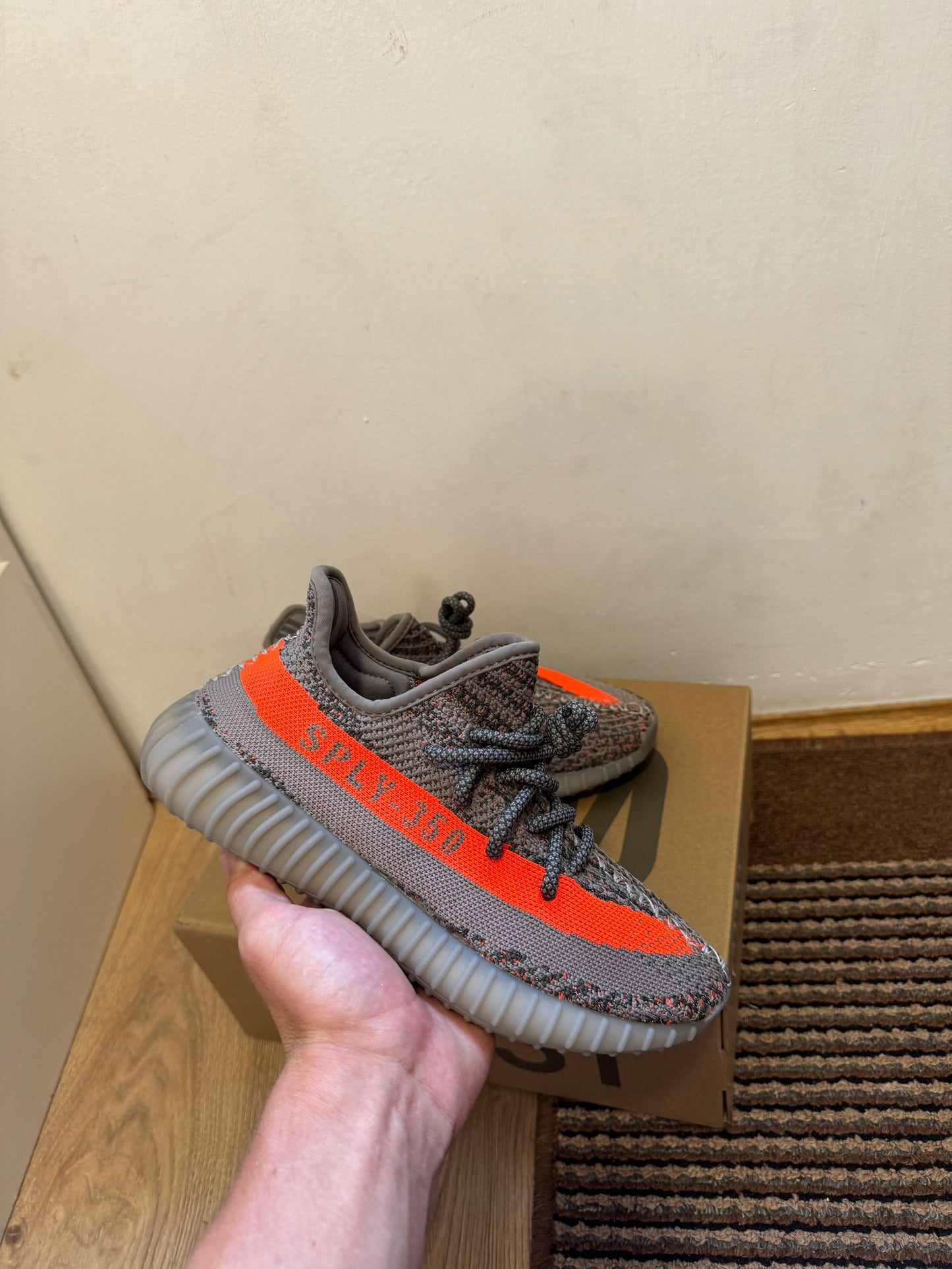 Yeezy 350 Beluga Broj 46(Odmah Dostupno)