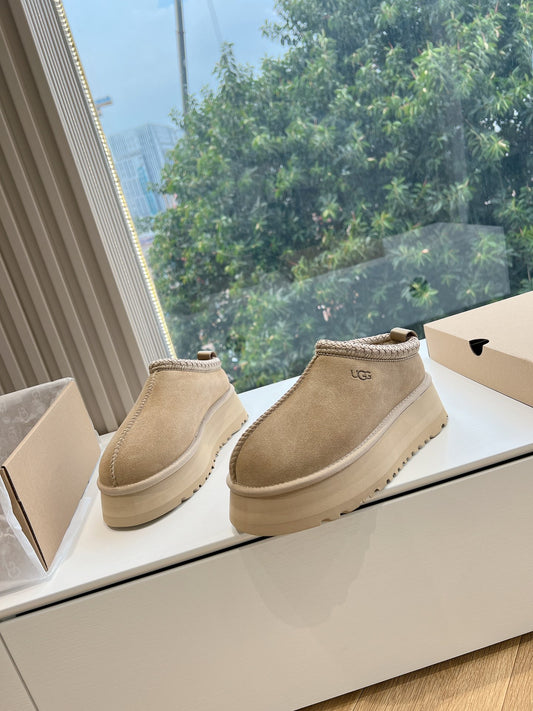 UGG