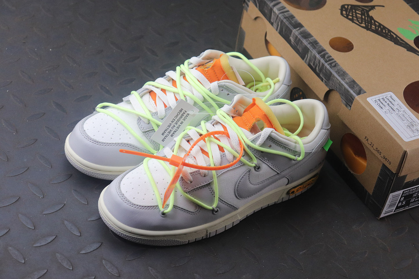 Off white dunk low lot 43