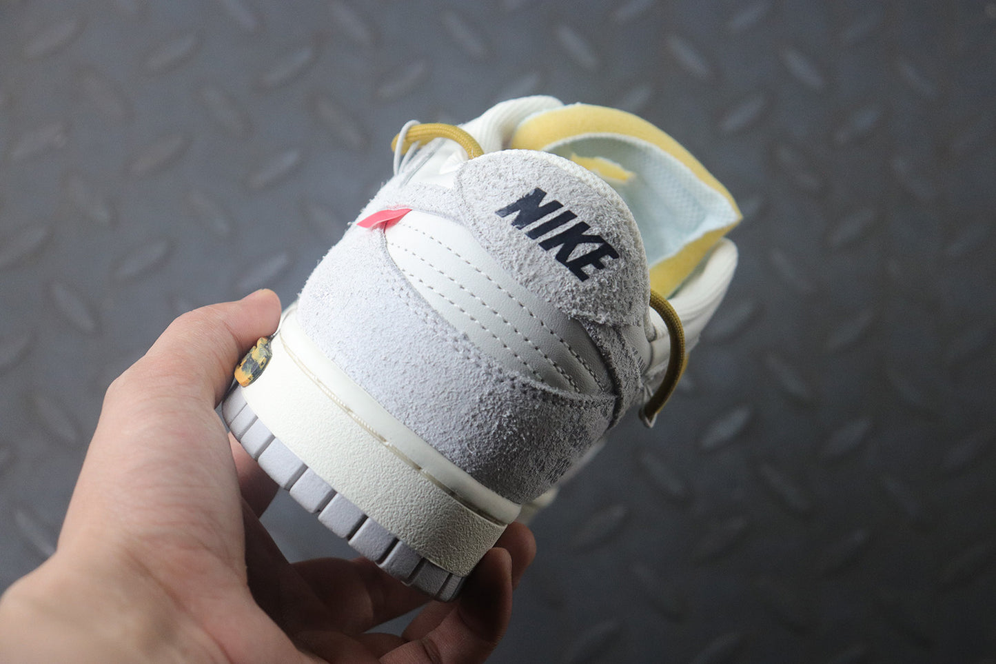 Off white dunk low lot 13