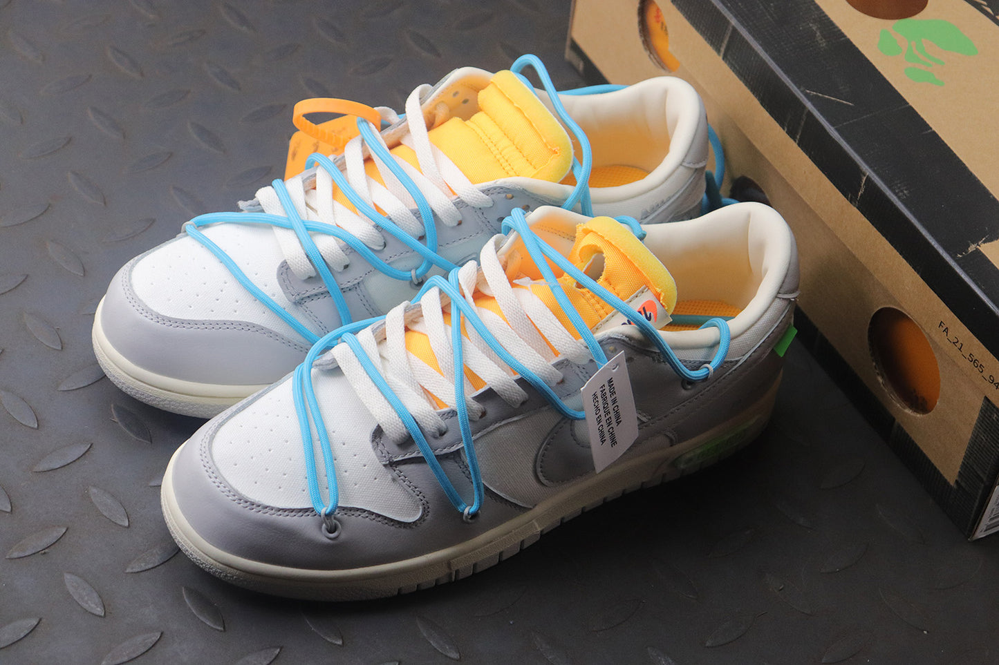 Off white dunk low lot 2