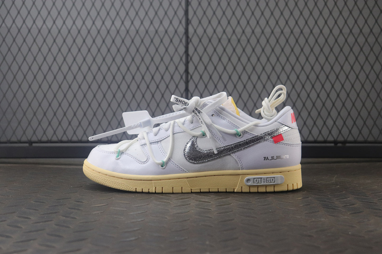 Off white dunk low lot 1