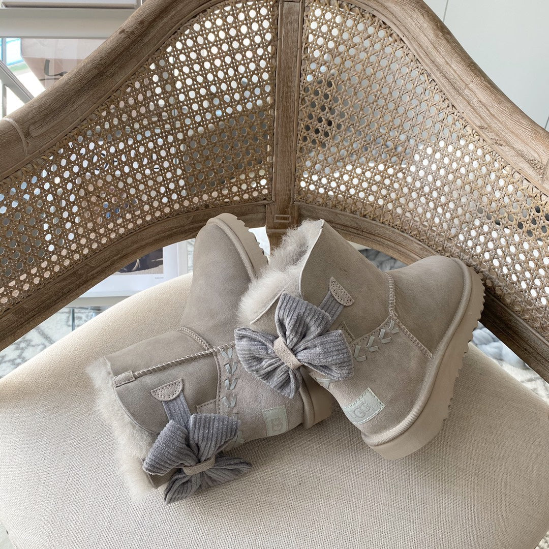 Ugg Bailey Bow