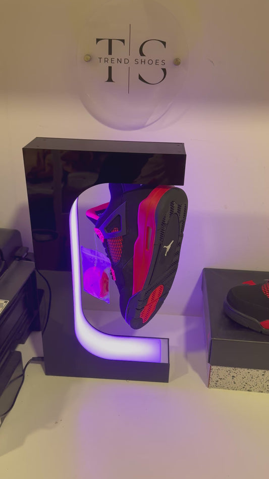 (Odmah Dostupno)Jordan 4 Red Thunder Broj 47
