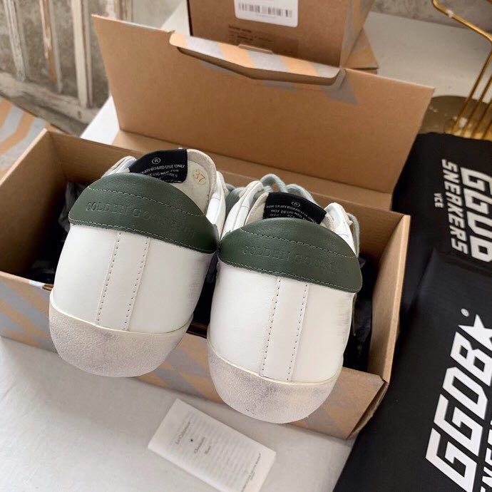 Golden Goose