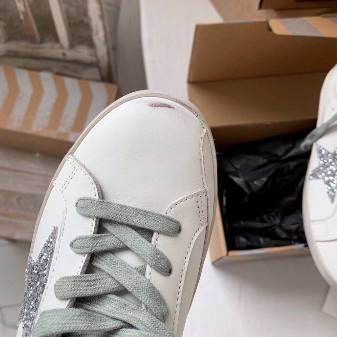 Golden Goose