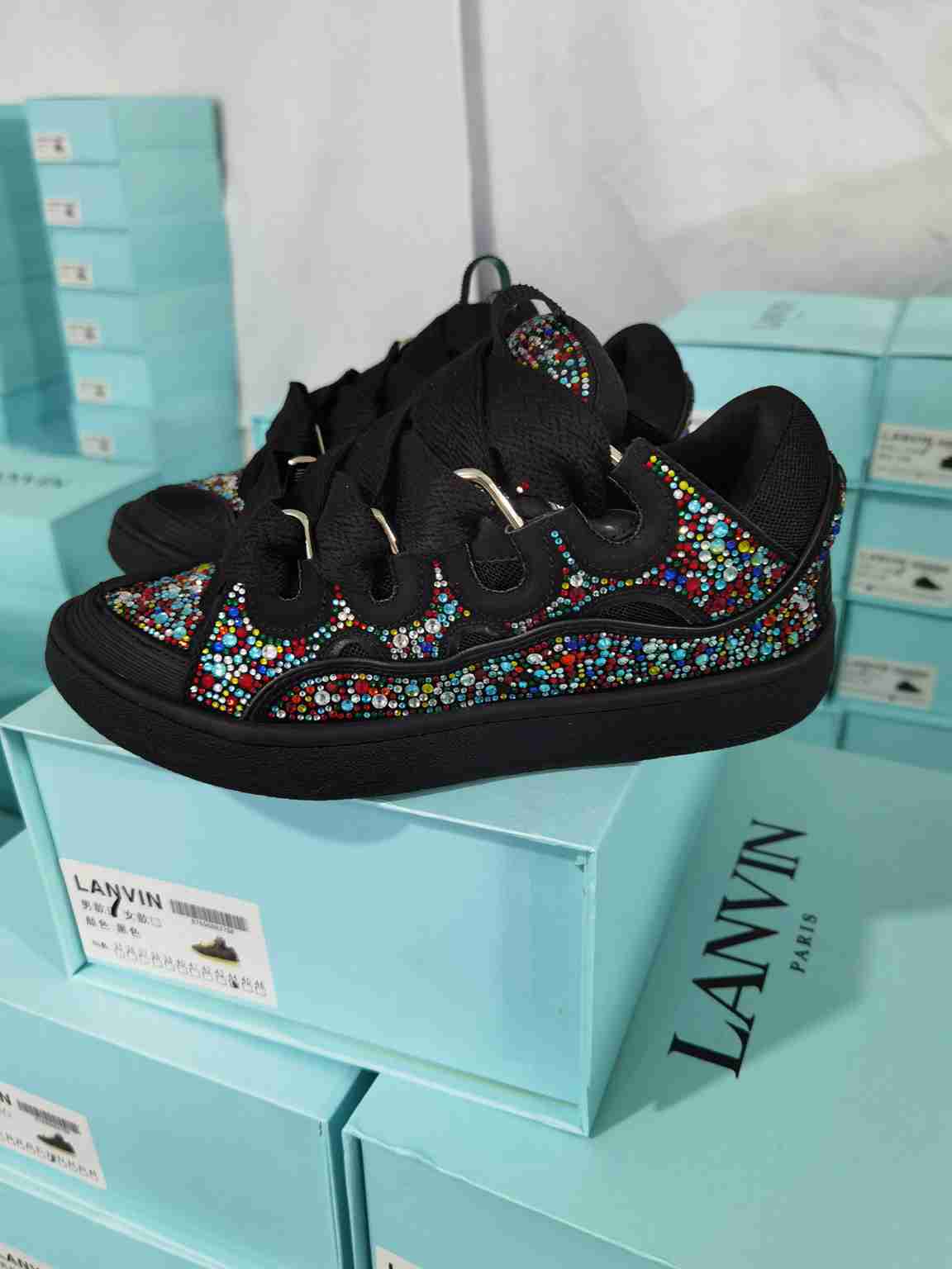 Lanvin Curb