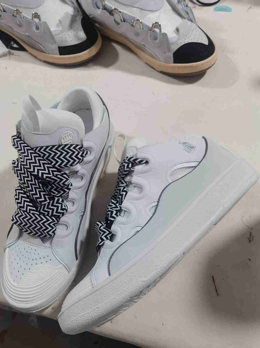Lanvin Curb