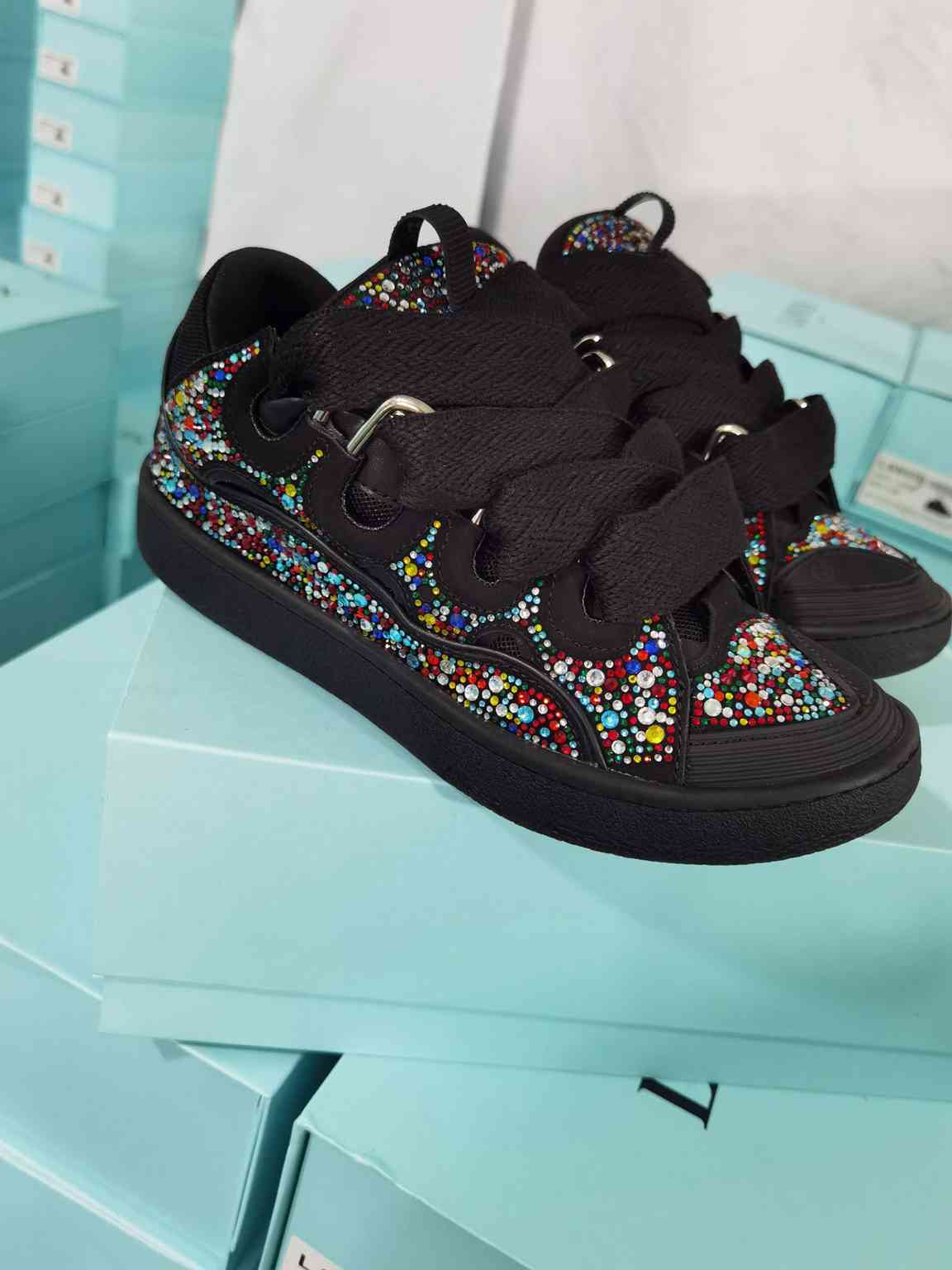 Lanvin Curb